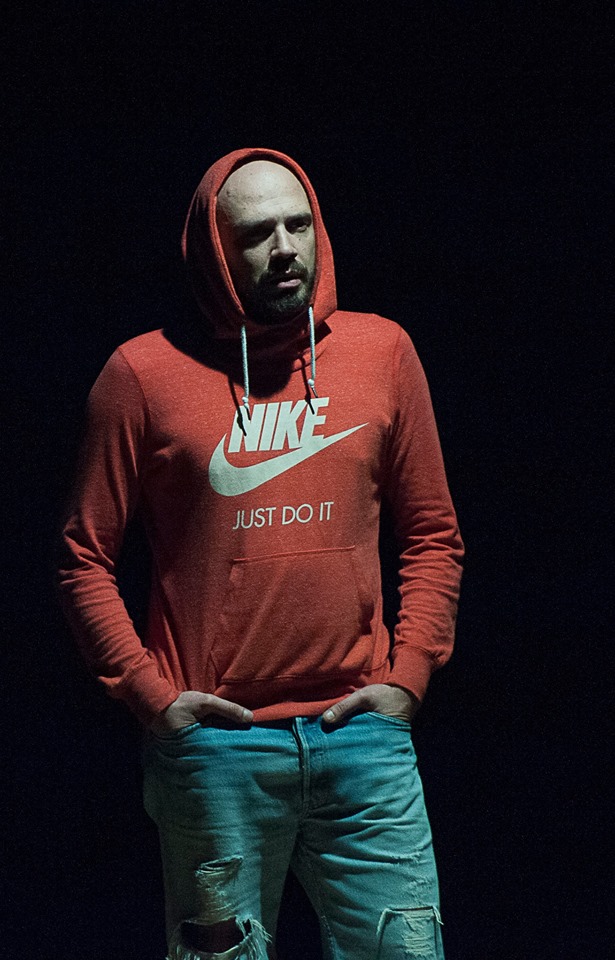 nella fotografia l'attore e regista matteo svolacchia