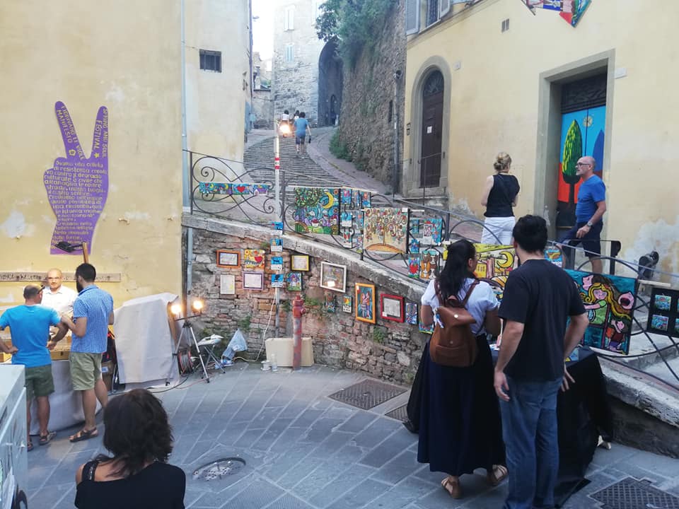 Perugia fa comunità: il festival Alchemika in Via della Viola