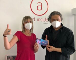 Hair For Emergency, Art Inside dona il primo voucher alla dottoressa Morotti