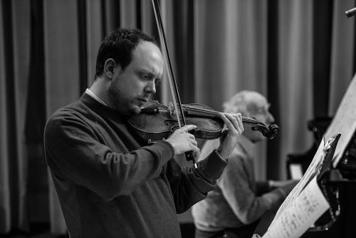 1024px-Alessio_Bidoli_e_Bruno_Canino_(Ivrea_SMC_records_studio) (1) (1)