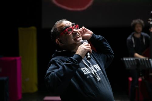 Baravai Comedy_Ci vuole orecchio_Elio