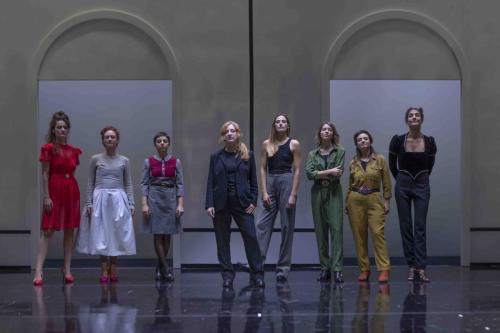 OTELLO_Valentina Acca, Verdiana Costanzo, Francesca Farcomeni, Federica Fracassi, Federica Fresco, Ilaria Genatiempo, Viola Marietti, Cristiana Tramparulo_ph Gianluca Pantaleo_2