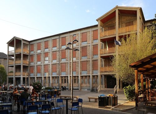 Scuola media Leonardo Da Vinci foto di Saiko