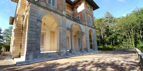 Villalago facciata posteriore